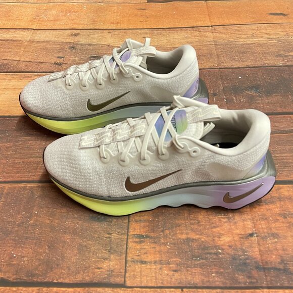 Nike Women's Motiva SE "Multicolor" Running Shoes - Picture 5 of 6